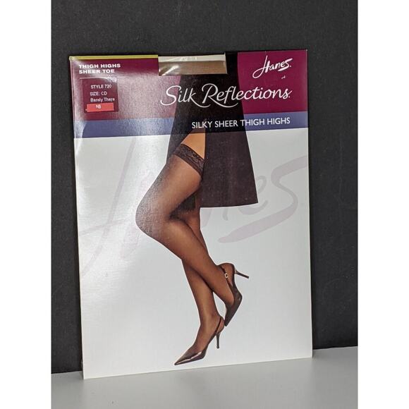 Hanes Silk Reflections Lace Top Sheer Toe Thigh-Hi Barely Black Stockings Sz CD - Picture 4 of 4